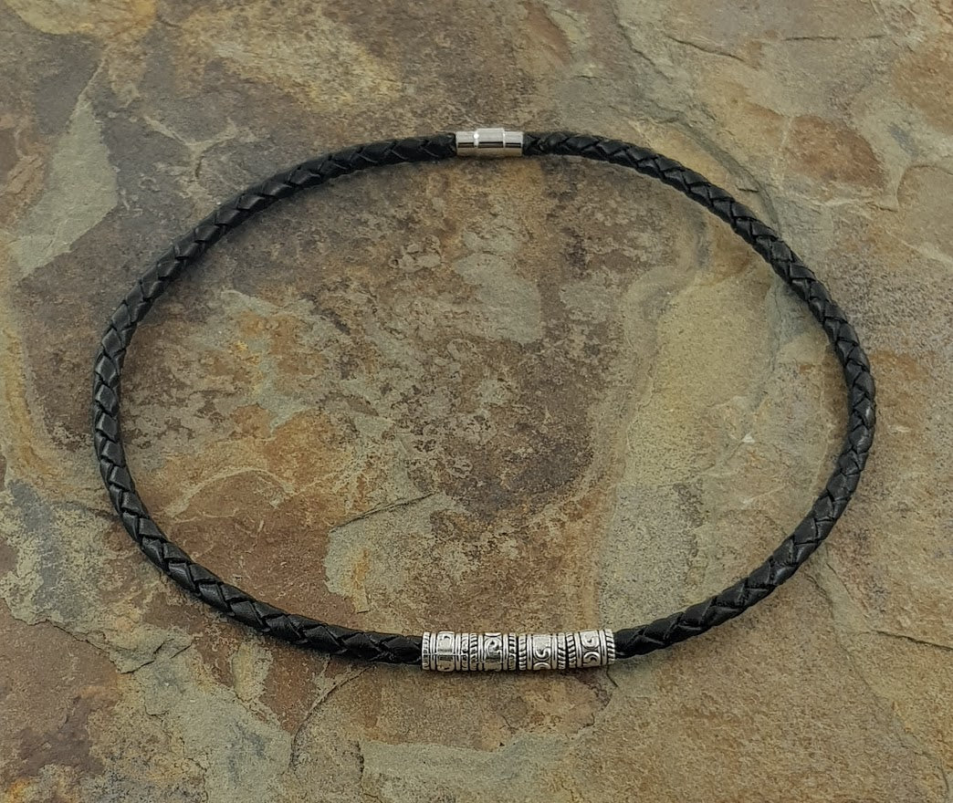 Black Necklace leather 4 mm diameter